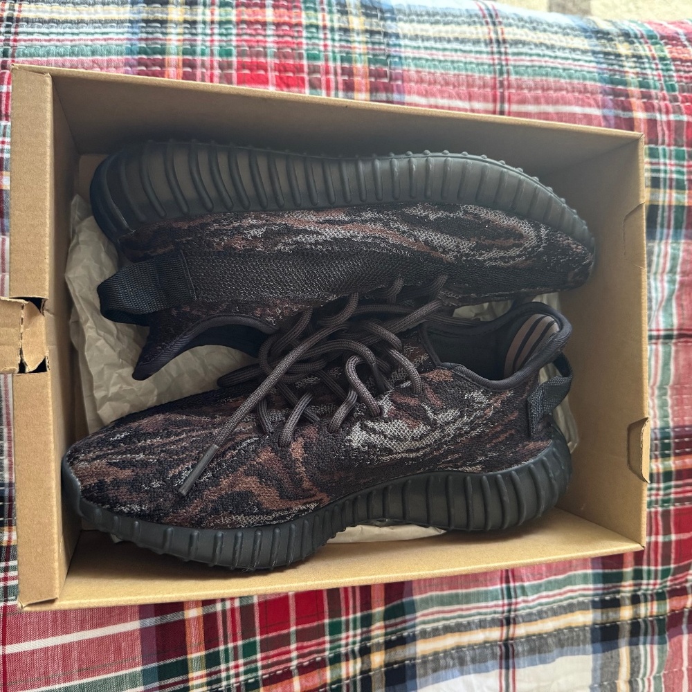 Adidas Yeezy Boost 350 V2 MX Rock GW3774 Size 5.5- Women 7